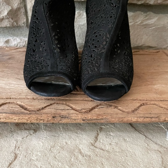 FINAL-Last Call- Vince Camuto Maizy Peep Toe Leather Bootie - Picture 12 of 16